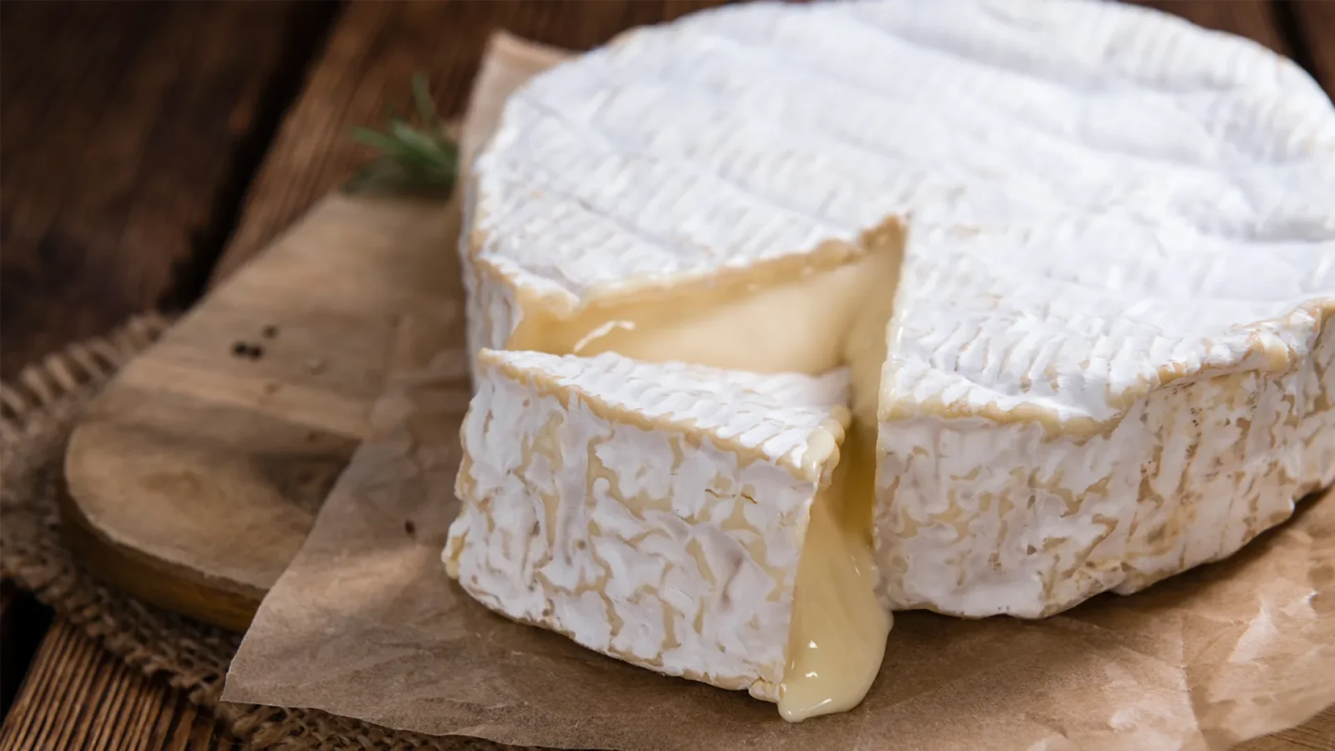 Camembert de Normandie cheese