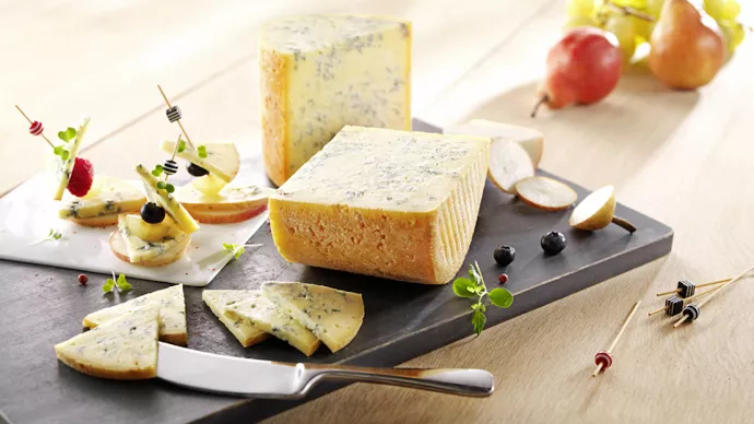 Loire / Auvergne-Rhône-Alpes, Fransa kökenli Fourme de Montbrison