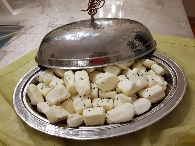 Maraş Parmak / Sıkma Peyniri, a cheese from Kahramanmaraş, Turkey