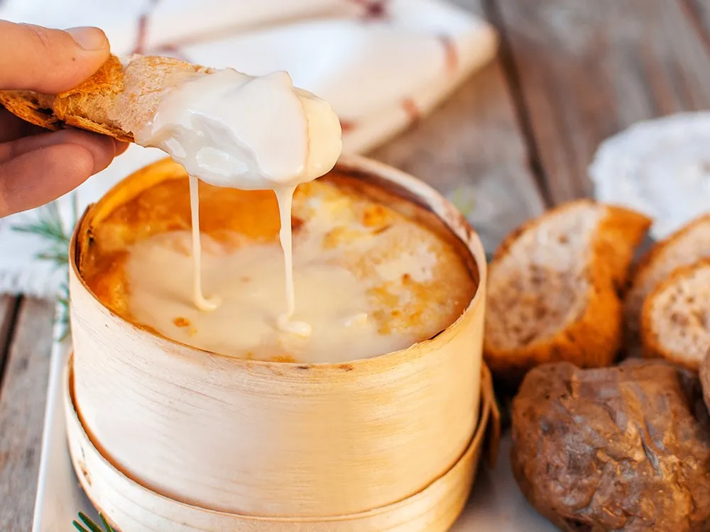 Mont d'Or, a cheese from Haut-Doubs (Franche-Comté), France