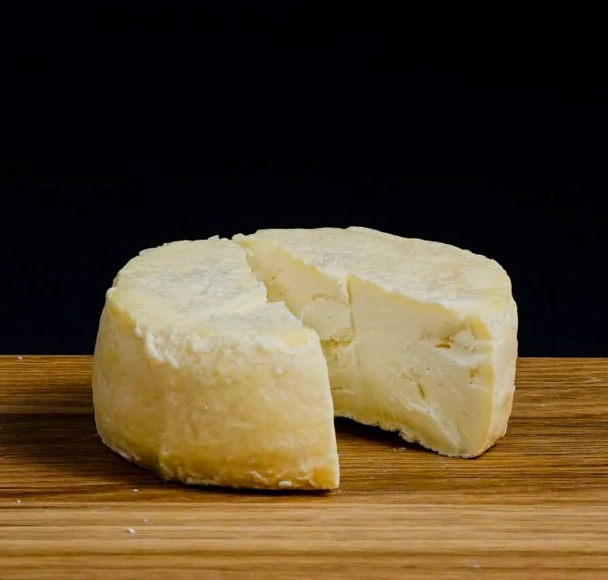 Asturias ve Leon, İspanya kökenli Queso Los Beyos